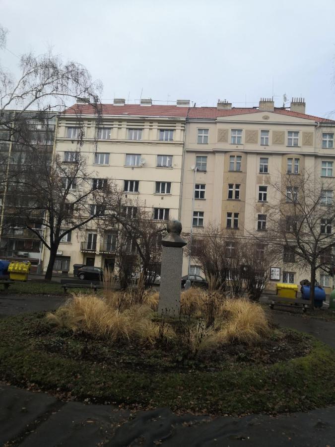 Economy Flat 18 Minutes From Vaclavske Namesti Praga Zewnętrze zdjęcie